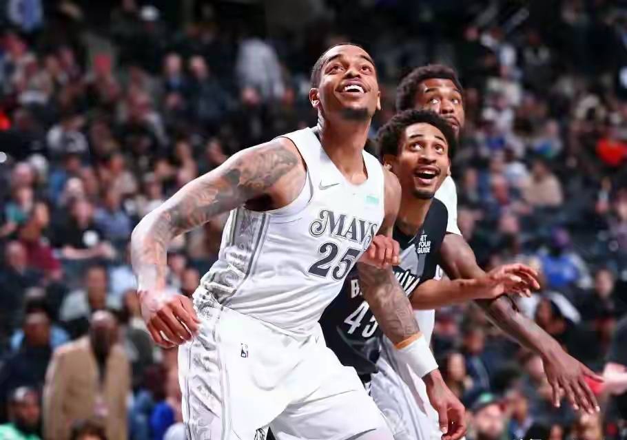 包含浓眉哥在瑞士队比赛中出色防守,高光表现引发热议!的词条 包含浓眉哥在瑞士队比赛中出色防守,高光表现引发热议!的词条