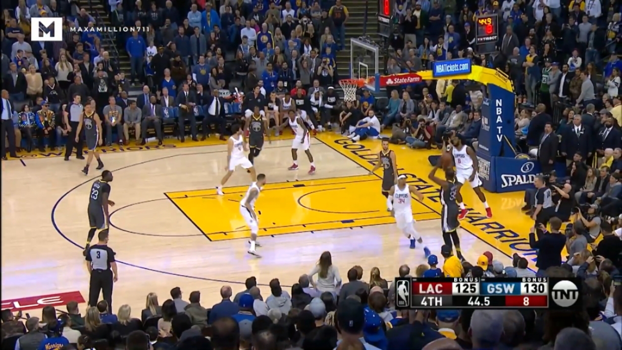 九游体育-杜兰特迎来三赛季高光表现，勇士球迷沸腾！的简单介绍